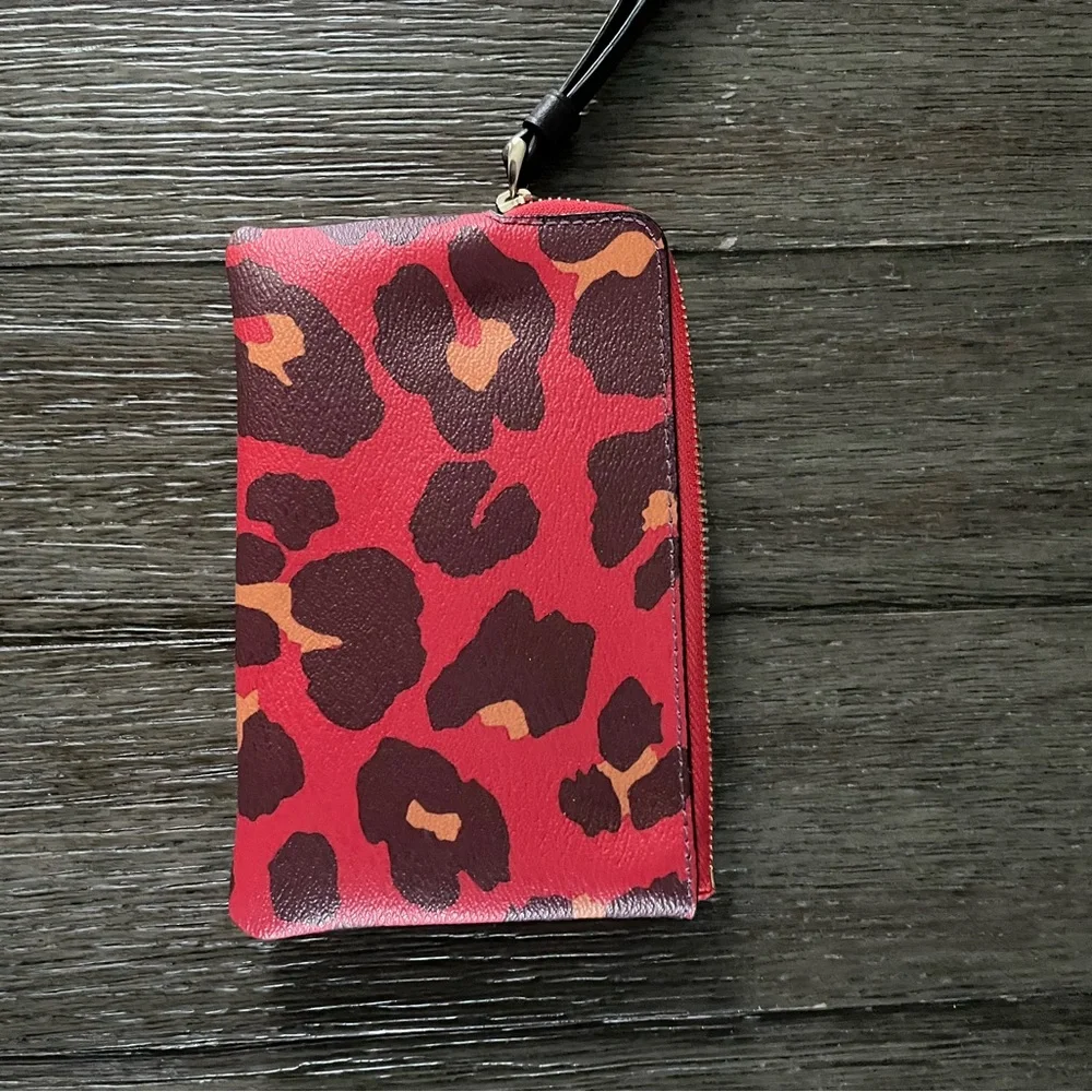 Coach leopard Print Wristlet Wallet - Picture 2 of 3